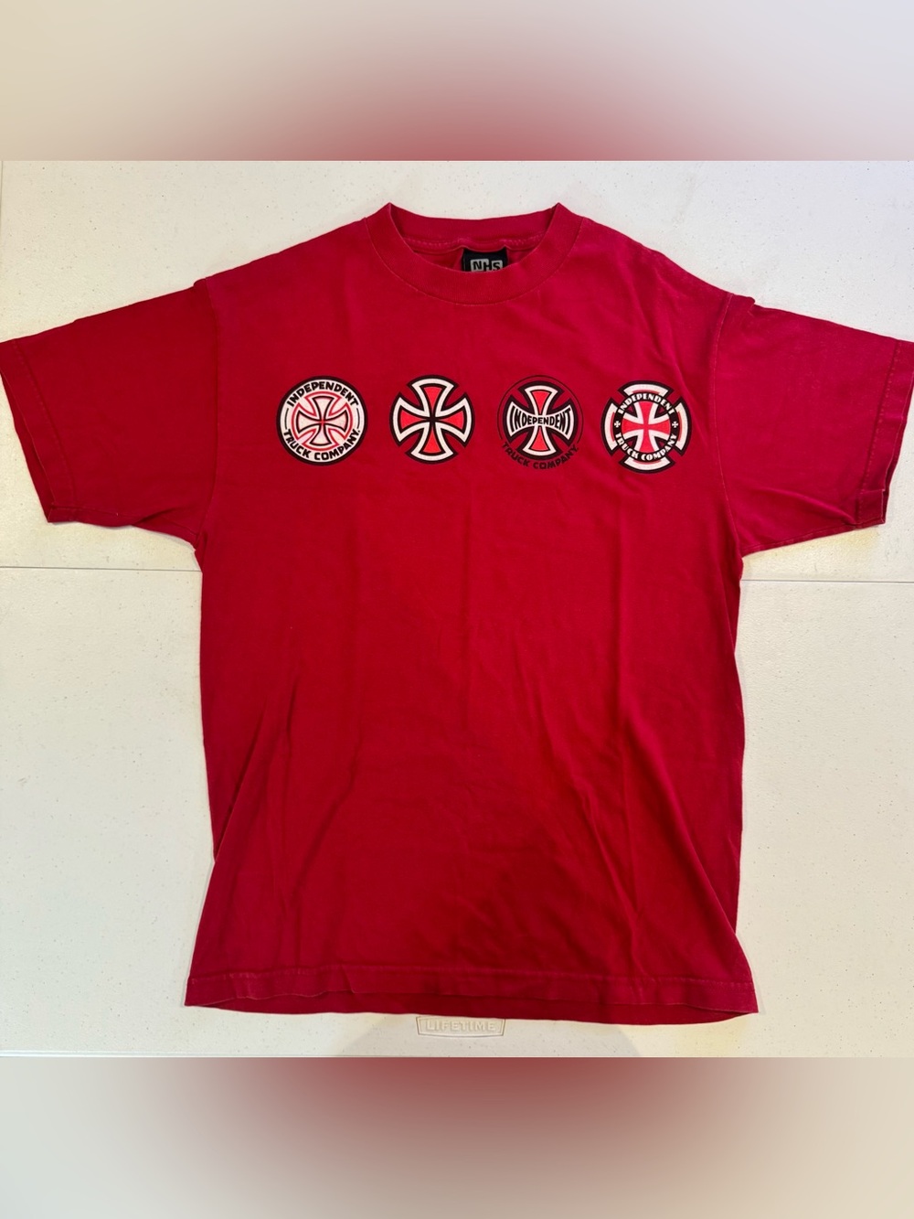 Vintage  Y2K Independent Trucks skateboarding t shirt size medium